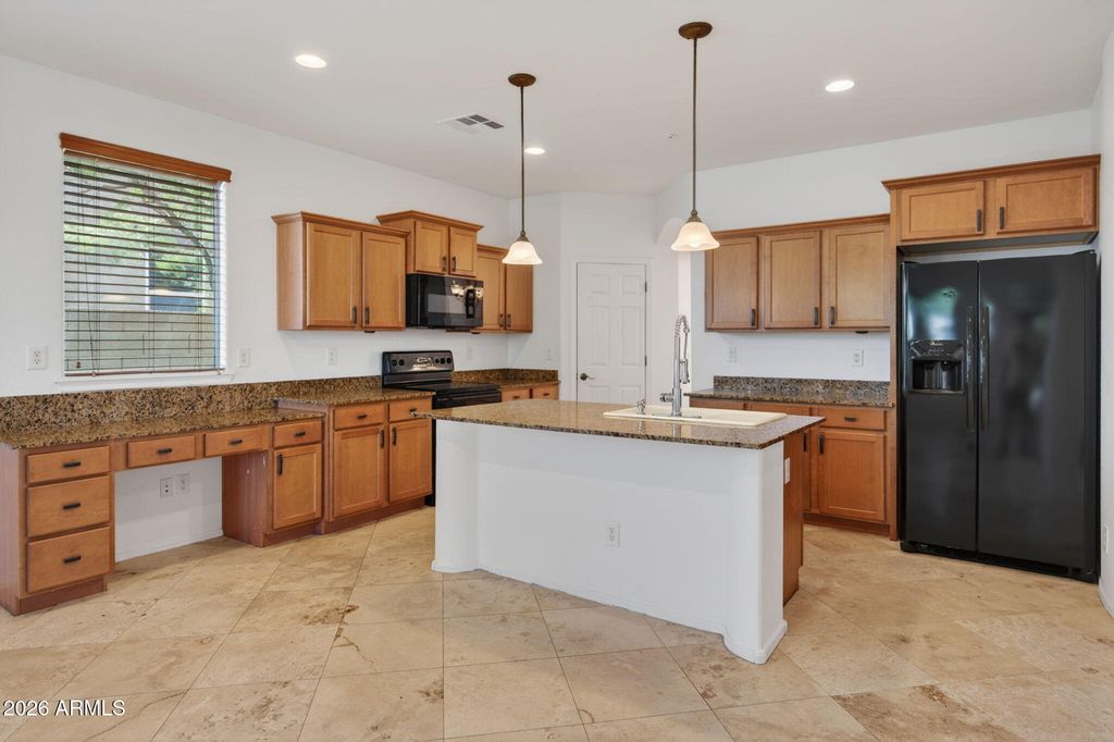 Image 10 of property listing at 13442 S 185TH Avenue, Goodyear, AZ 85338