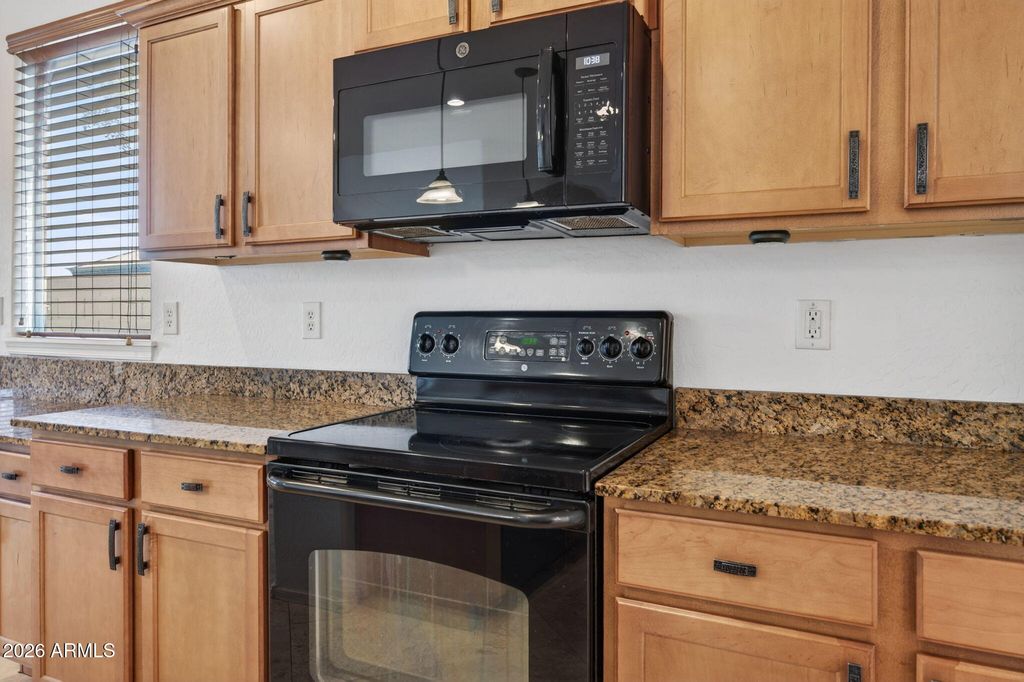 Image 12 of property listing at 13442 S 185TH Avenue, Goodyear, AZ 85338