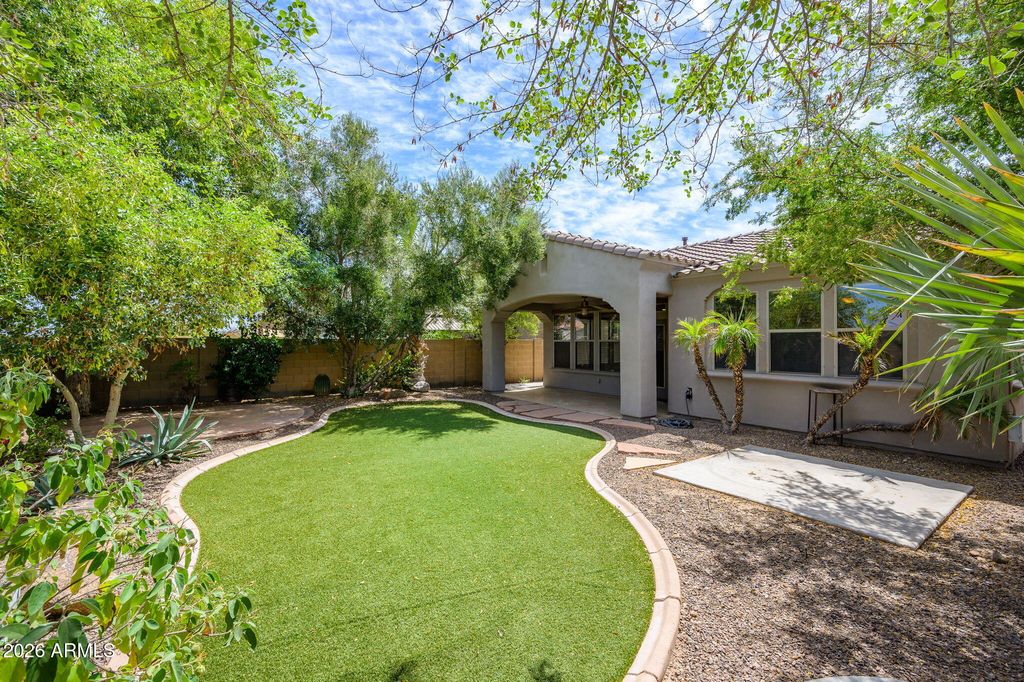 Image 28 of property listing at 13442 S 185TH Avenue, Goodyear, AZ 85338