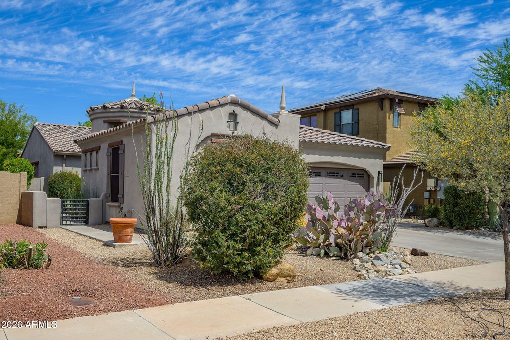 Image 3 of property listing at 13442 S 185TH Avenue, Goodyear, AZ 85338