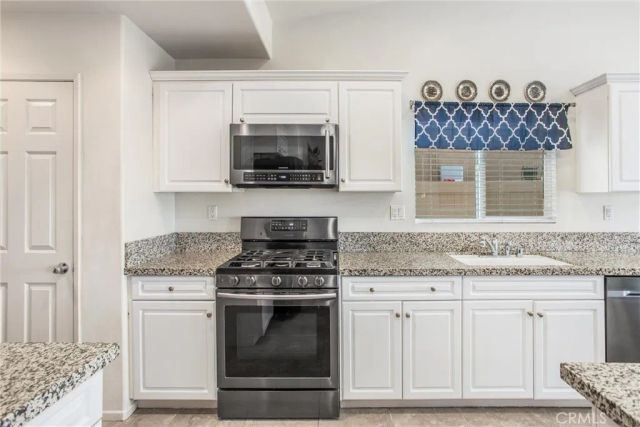 1274 Pinehurst Dr., Calimesa, CA 92320