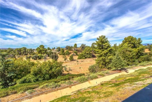 1274 Pinehurst Dr., Calimesa, CA 92320