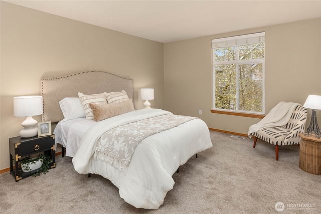 22736 NE 4th Lane, Sammamish, WA 98074