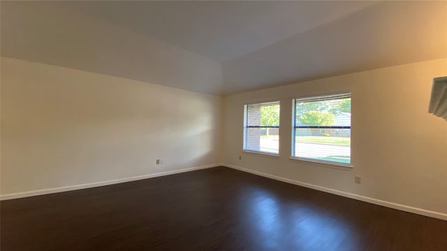208 E Denton Drive, Euless, TX 76039