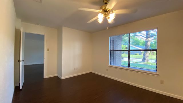 208 E Denton Drive, Euless, TX 76039