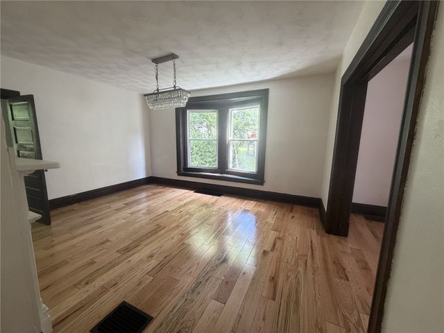 325 N Balph Ave, Ross Twp, PA 15202