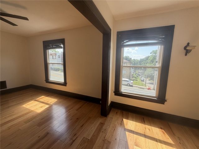 325 N Balph Ave, Ross Twp, PA 15202