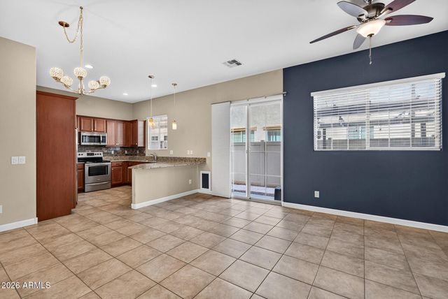 1367 S COUNTRY CLUB Drive 1056, Mesa, AZ 85210