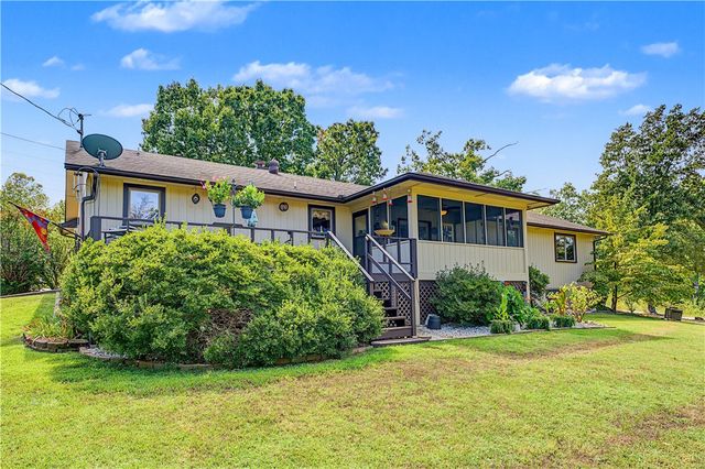 1 McKenzie Drive, Bella Vista, AR 72715