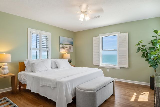 2045 S Waccamaw Dr., Murrells Inlet, SC 29576