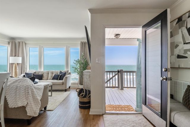2045 S Waccamaw Dr., Murrells Inlet, SC 29576