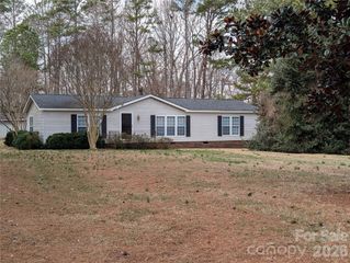 6846 Potter Road, Matthews, NC 28104