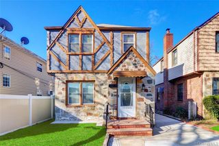13040 Van Wyck Expressway, South Ozone Park, NY 11420