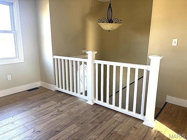 904 W Miller Drive, Staunton, IL 62088