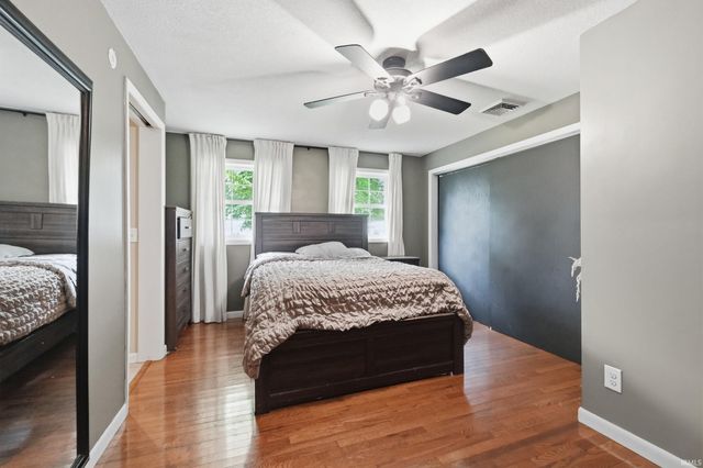 11405 Edgewater Avenue, Hoagland, IN 46745