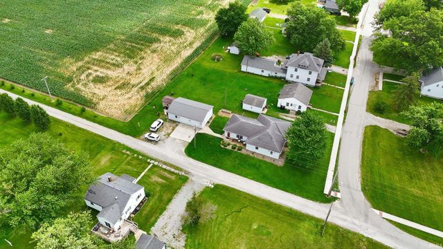 11405 Edgewater Avenue, Hoagland, IN 46745