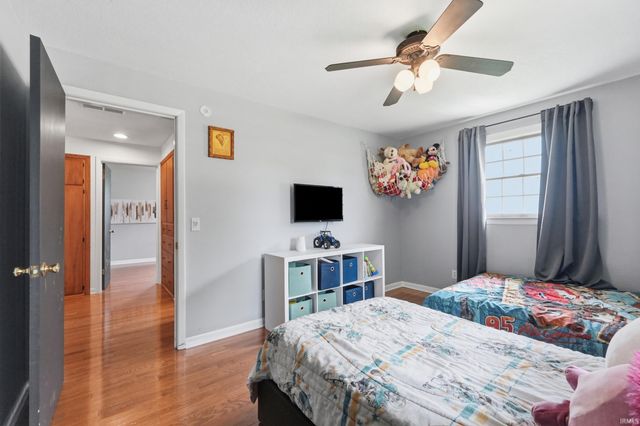 11405 Edgewater Avenue, Hoagland, IN 46745