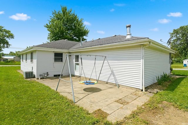 11405 Edgewater Avenue, Hoagland, IN 46745