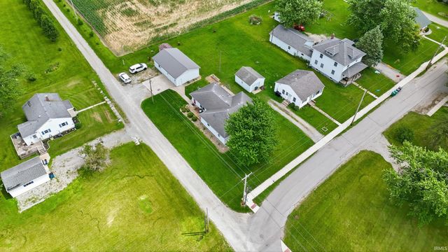11405 Edgewater Avenue, Hoagland, IN 46745
