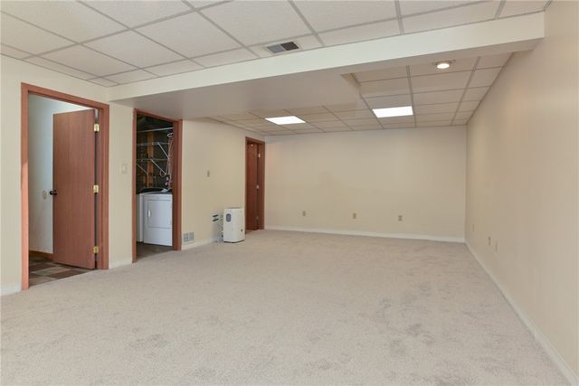 547 Cresthaven Dr, Plum Boro, PA 15239