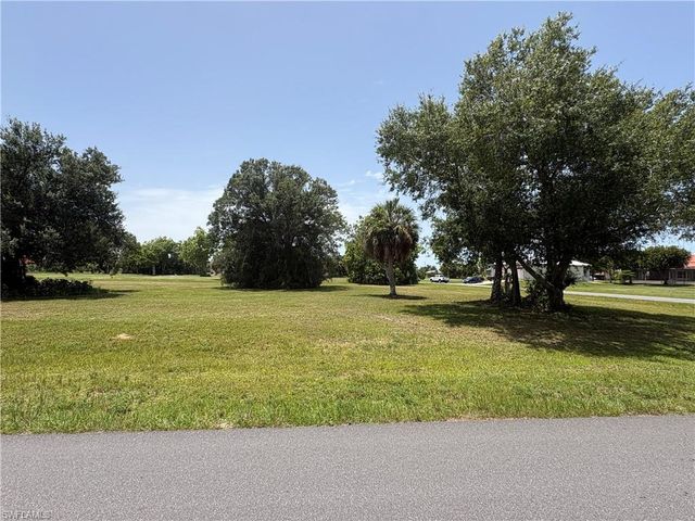 16842 Acapulco RD, Punta Gorda, FL 33955