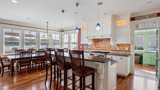 435 Main Street, Amesbury, MA 01913