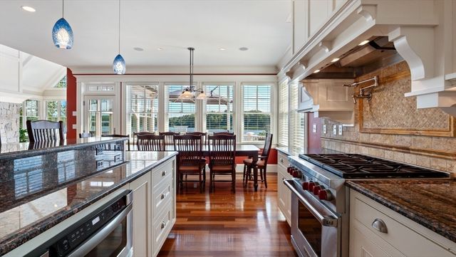 435 Main Street, Amesbury, MA 01913
