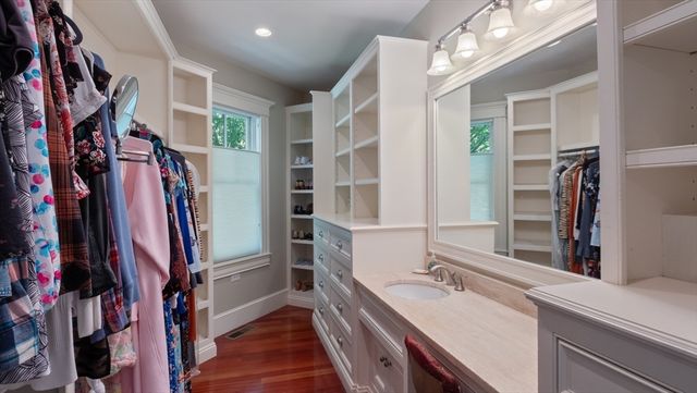 435 Main Street, Amesbury, MA 01913
