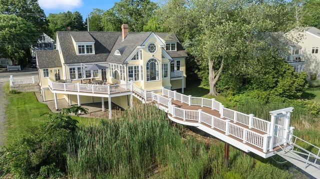 435 Main Street, Amesbury, MA 01913