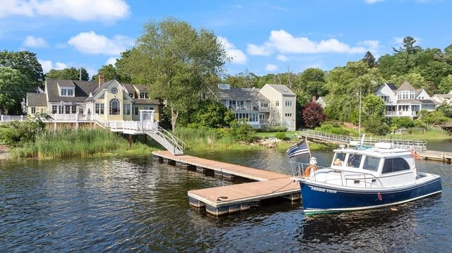 435 Main Street, Amesbury, MA 01913