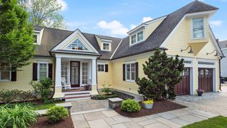 435 Main Street, Amesbury, MA 01913