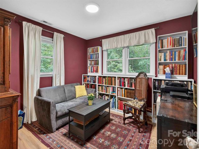 52 Melody Lane, Saluda, NC 28773