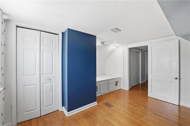 4514 W 72nd Street, Prairie Village, KS 66208