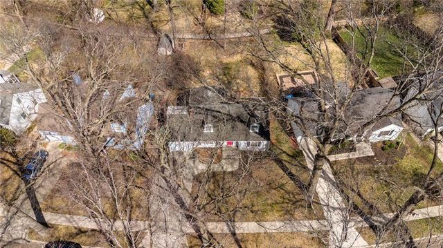 4514 W 72nd Street, Prairie Village, KS 66208