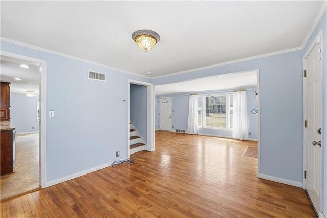 4514 W 72nd Street, Prairie Village, KS 66208