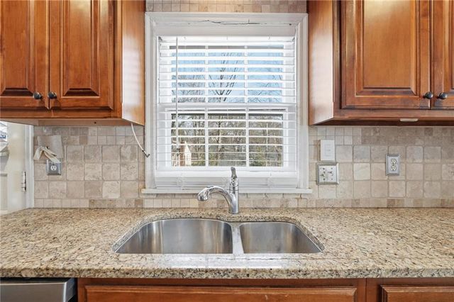 4514 W 72nd Street, Prairie Village, KS 66208