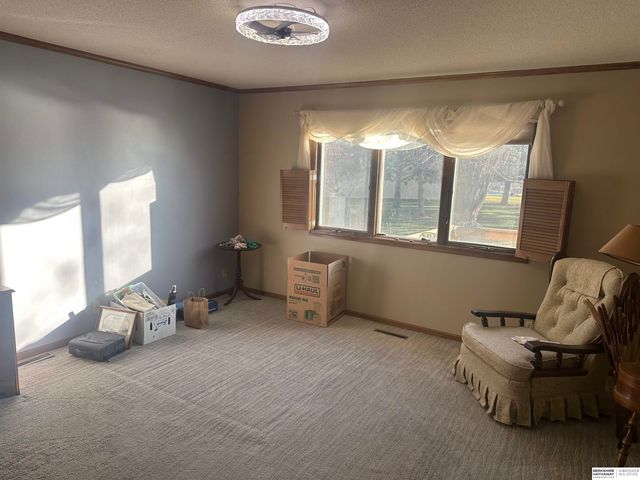 6819 Northridge Road, Lincoln, NE 68516