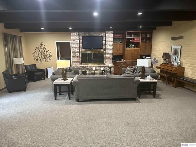 6819 Northridge Road, Lincoln, NE 68516