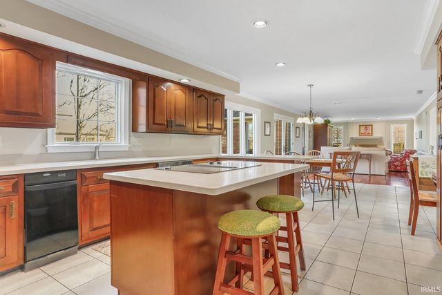 7850 Brookshire Court, Evansville, IN 47715