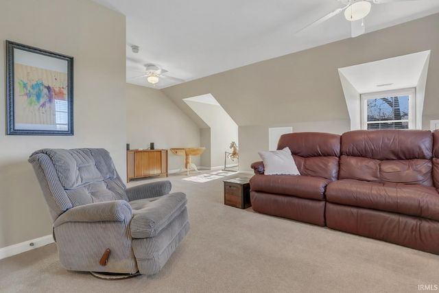 7850 Brookshire Court, Evansville, IN 47715