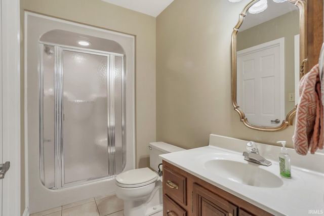 7850 Brookshire Court, Evansville, IN 47715