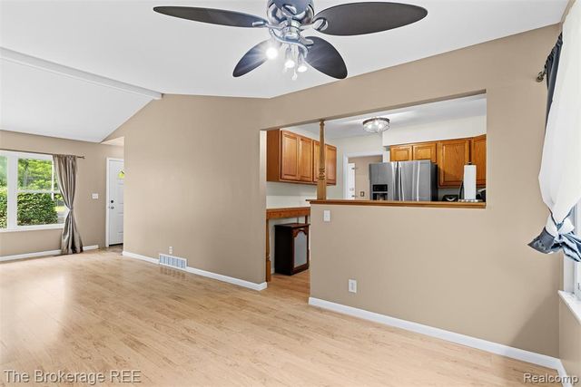 6509 Silver Lake Road, Linden, MI 48451