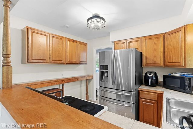 6509 Silver Lake Road, Linden, MI 48451