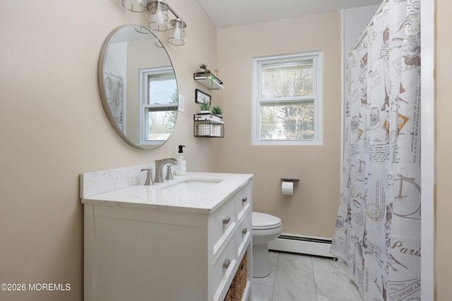 530 E Woodland Avenue, Toms River, NJ 08753