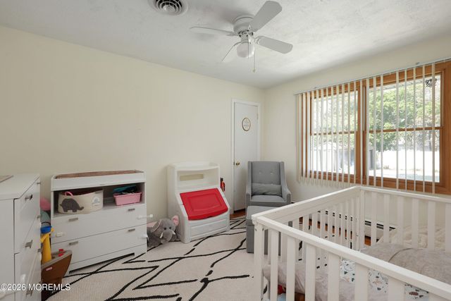 530 E Woodland Avenue, Toms River, NJ 08753