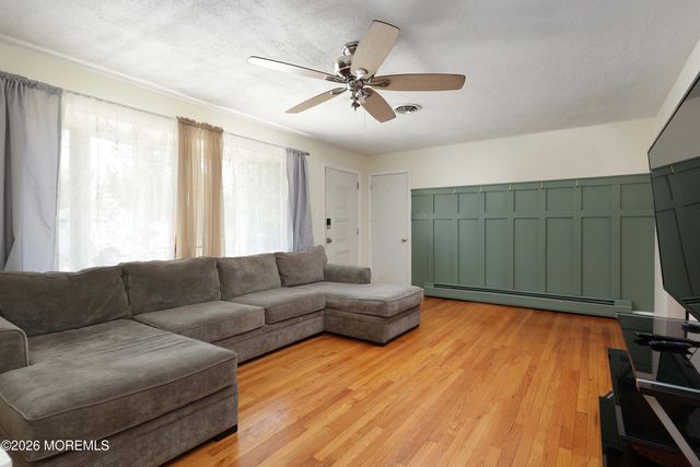 530 E Woodland Avenue, Toms River, NJ 08753