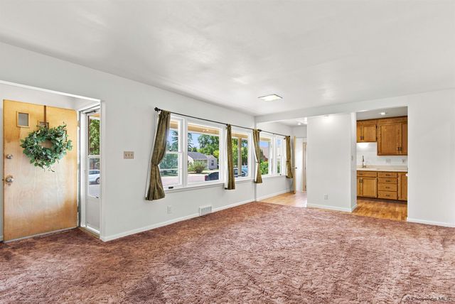 1911 E GARFIELD ST, Laramie, WY 82070