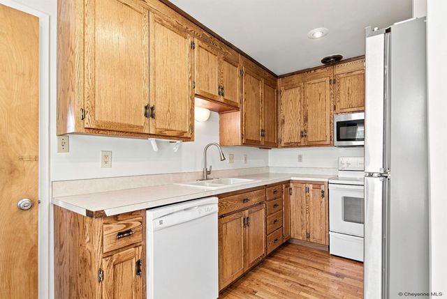 1911 E GARFIELD ST, Laramie, WY 82070