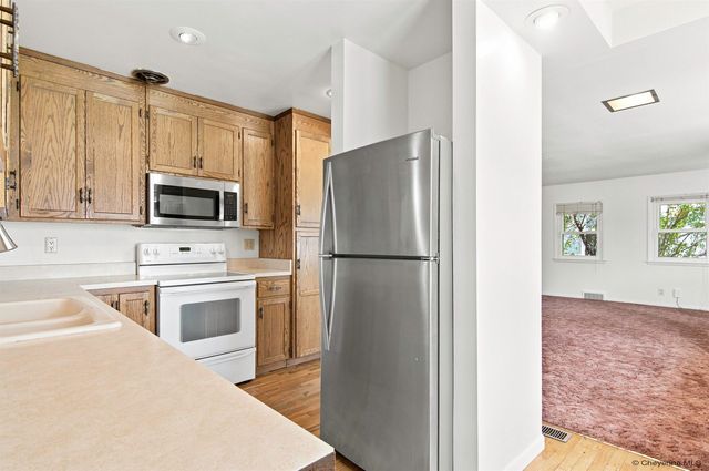 1911 E GARFIELD ST, Laramie, WY 82070