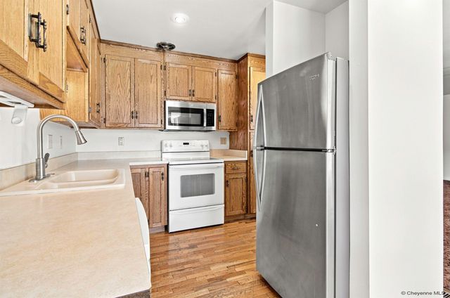 1911 E GARFIELD ST, Laramie, WY 82070